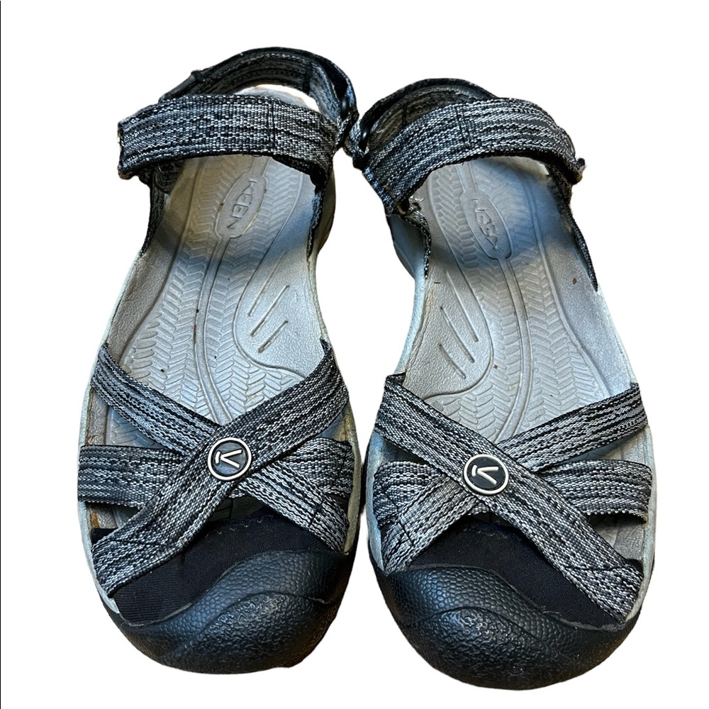 Keen Women's Gray & Black Outdoor Sandals - Picture 5 of 12